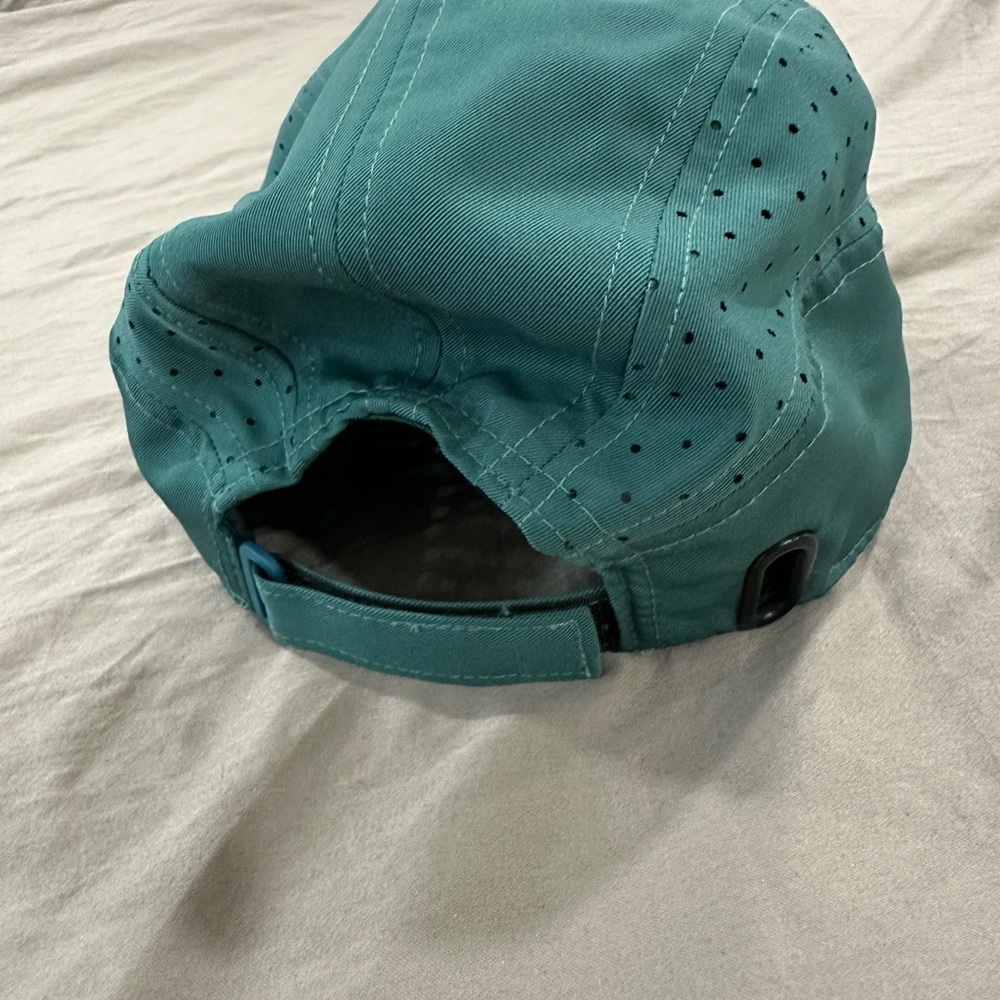 Fabletics Green Men's Hat - Picture 2 of 3
